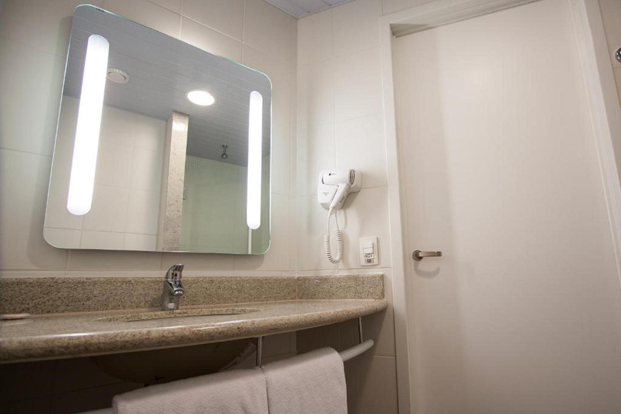 Ibis Mogi Cruzes Shopping Hotel
